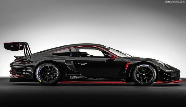 غول خودروهای مسابقه ای با پورشه 911 GT3 R