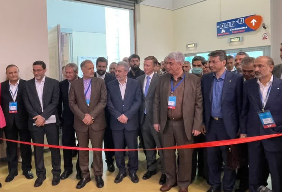 افتتاح غرفه ایران خودرو در نمایشگاه اتوموبیلیتی روسیه