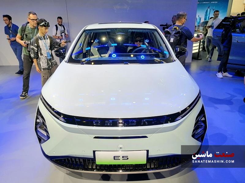 چری اومودا E5 در نمایشگاه خودرو پکن رونمایی شد +تصاویر