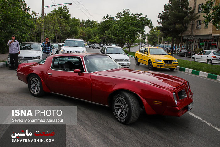تصاویر/ رالی دیدنی خودروهای کلاسیک در مشهد