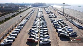 انتقاد نمایندگان به تعیین تعرفه واردات خودرو توسط مجمع
