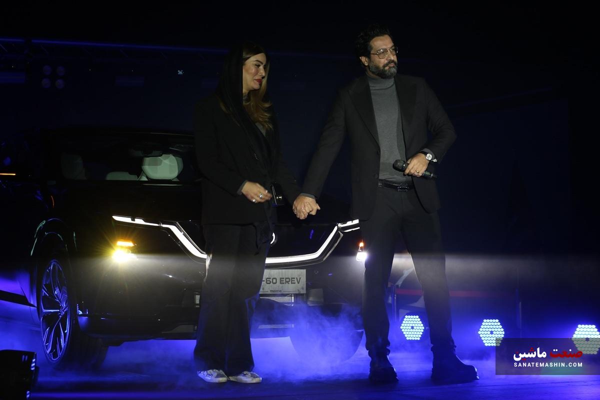 مزدا EZ-60 آفتاب خودرو توسط کامران تفتی و متین ستوده رونمایی شد +تصاویر