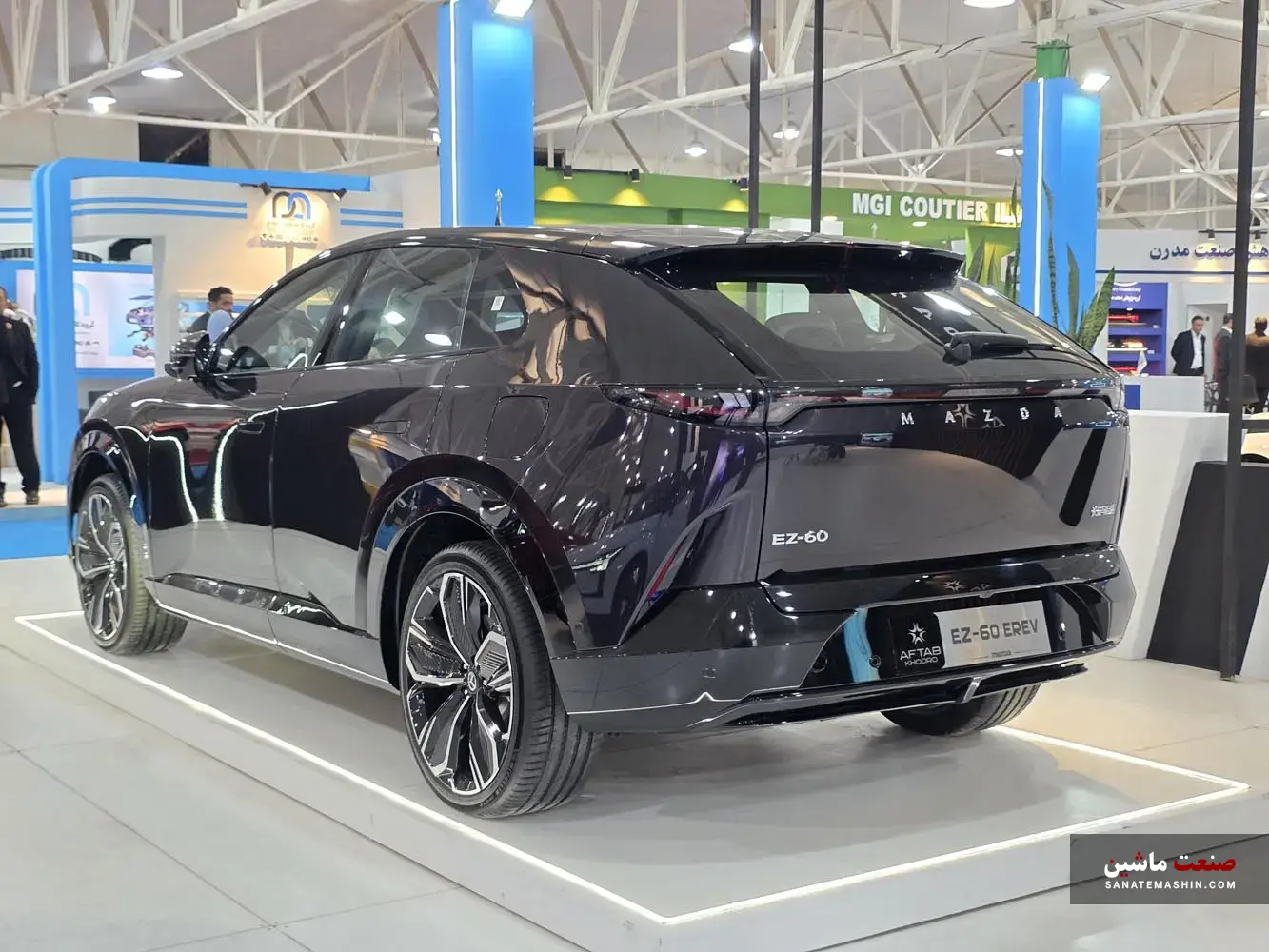 مزدا EZ-60 آفتاب خودرو در نمایشگاه خودرو و قطعات مازندران رونمایی شد