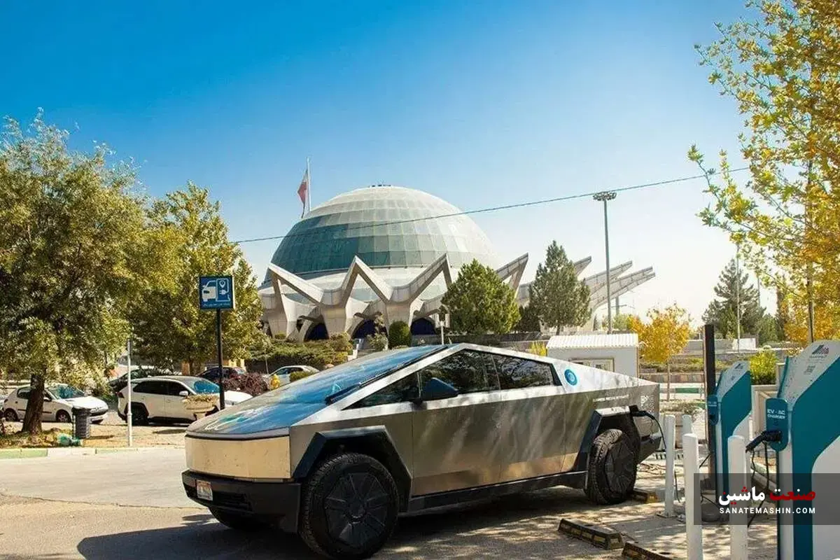 تسلا ایلان ماسک در ایران چه‌کار می‌کند؟