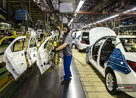 معاون وزیر بهداشت: خودروسازی داخلی را جمع کنید