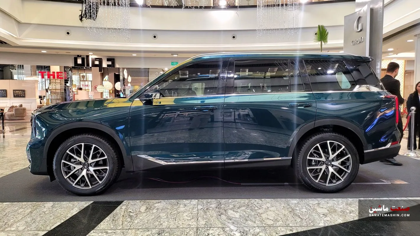 GAC GS8 کراس اوور هفت نفره جیران موتور GAC GS8 کراس اوور هفت نفره جیران موتور