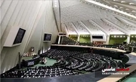 دولت پای خود را از خودروسازی بیرون بکشد
