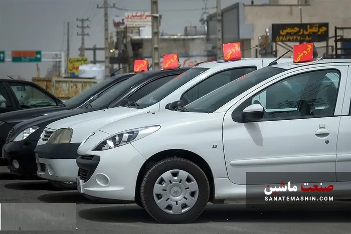 عقب نشینی رانت خودرو