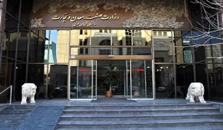 ناتوانی معاونت امور صنایع در آشتی فولادی ها با خودروسازان