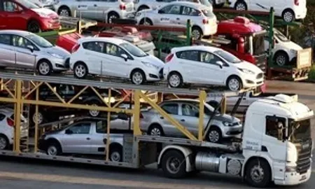 چقدر حقوق ورودی از واردات خودرو اخذ شد؟