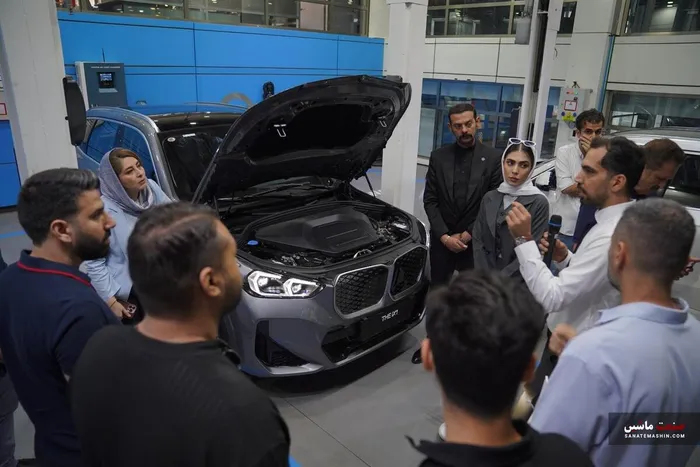 کلاس آموزشی خودرو‌های برقی BMW iX۱ ویژه خریداران پرشیا خودرو