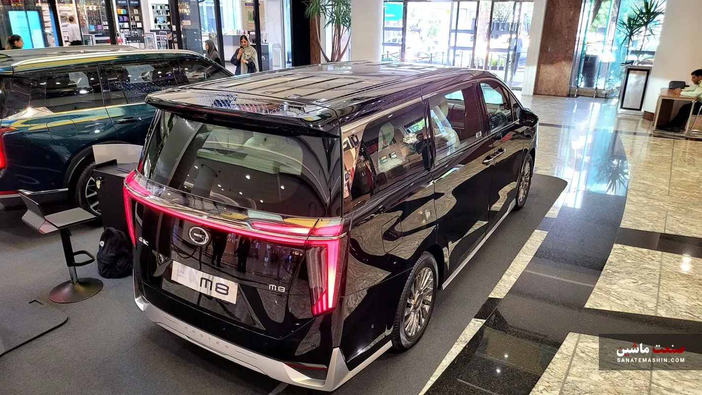 GAC M8 مینی ون لوکس جیران موتور GAC M8 مینی ون لوکس جیران موتور